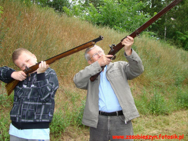 19 czerwca 2011 na przyszkolnej strzelnicy w Sobieszynie-Brzozowej odbyła się kolejna runda eliminacji Powiatowej Ligi Strzeleckiej #Sobieszyn #Brzozowa