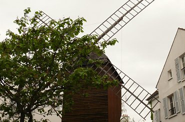 Montmartre - oryginalny Moulin de la Galette #Paryż