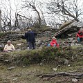 Bieszczady Wschodnie - ruiny polskiego schroniska wzniesionego w 1935 roku na polanie pomiędzy Wielkim i Ostrym Szczytem.