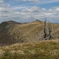 Bieszczady Wschodnie - w tle Ostry i Wielki Szczyt w paśmie Pikuj - Starostyna.