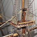 Santísima Trinidad (pełna oficjalna nazwa Santísima Trinidad y Nuestra Senora del Buen Fin) - hiszpański żaglowy okręt liniowy, zbudowany w 1769 roku, w Hawanie na Kubie. W pierwotnej formie posiadał 120 dział armatnich na trzech pokładach. Liczbę tę z...