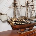 Santísima Trinidad (pełna oficjalna nazwa Santísima Trinidad y Nuestra Senora del Buen Fin) - hiszpański żaglowy okręt liniowy, zbudowany w 1769 roku, w Hawanie na Kubie. W pierwotnej formie posiadał 120 dział armatnich na trzech pokładach. Liczbę tę z...