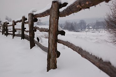 jeszcze zimowo... #płot #zima #śnieg