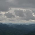 Bieszczady Wschodnie - z drogi na Paraszkę, na południe, ku Trościanowi, pasmu Borżawy.