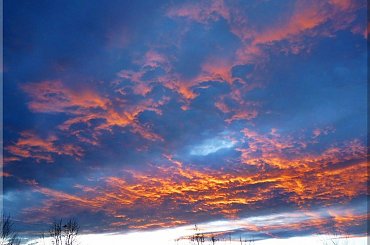 Niesamowity spektakl zachodu - wial silny wiatr i te chmury...:) #ZACHODSLONCA