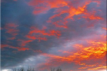 Niesamowity spektakl zachodu - wial silny wiatr i te chmury...:) #ZACHODSLONCA