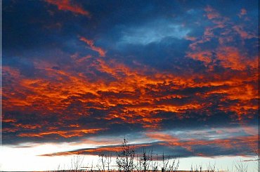 Niesamowity spektakl zachodu - wial silny wiatr i te chmury...:) #ZACHODSLONCA