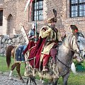 Polscy rycerze na byłym zamku krzyżackim
