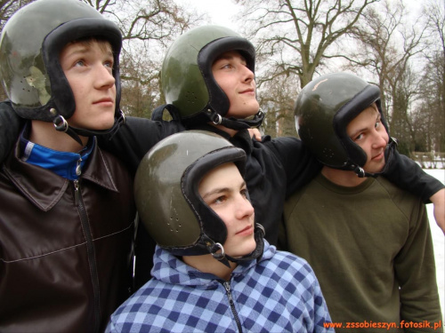 Kask-a-derzy w hełmach #Sobieszyn #Brzozowa #KlasaWojskowa