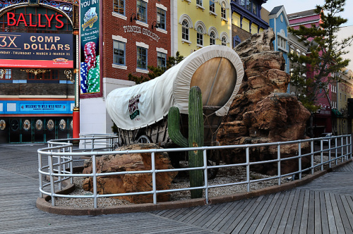 Wysmienity pomysl na pomnik Dzikiego Zachodu w Atlantic City (USA, New Jersy) #AtlanticCity #USA #alicjaszrednicka