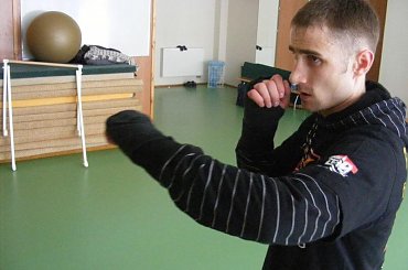 Zapraszamy na www.fightzone.pl oraz na www.wejherowo.dbv.pl #kickboxing #wejherowo #karcz #rafal #gminny #ośrodek #sportu #rekreacji #turystyki #Luzino #karate #full #contact #team #zieliński #mateusz #walka #przygotowania