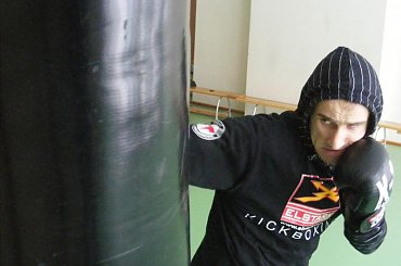 Zapraszamy na www.fightzone.pl oraz na www.wejherowo.dbv.pl #kickboxing #wejherowo #karcz #rafal #gminny #ośrodek #sportu #rekreacji #turystyki #Luzino #karate #full #contact #team #zieliński #mateusz #walka #przygotowania