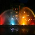 Kolorowa fontanna w Polanicy Zdrój #FontannaPolanicaZdroj