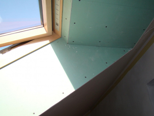 obróbka okna połaciowego (dachowego)