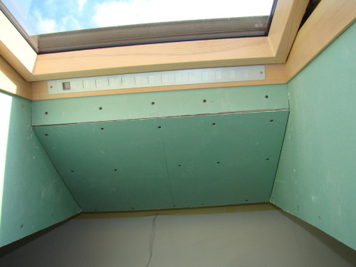 obróbka okna połaciowego (dachowego)