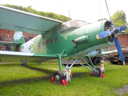 an-2