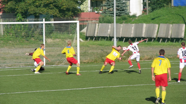 Resovia II Rzeszów - Pogoń Leżajsk 21.08.2011 r. IV liga podkarpacka #IVLiga #IVLigaPodkarpacka #lezajsk #lezajsktm #leżajsk #PiłkaNożna #pogon #pogoń #PogońLeżajsk #resovia #ResoviaIIRzeszów #ResoviaRzeszów #rzeszów #sport