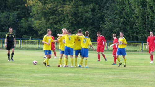 Pogoń Leżajsk - Igloopol Dębica (1:0), 24.08.2011 r. - IV liga podkarpacka #dębica #Igloopol #IgloopolDębica #IVLiga #lezajsk #lezajsktm #leżajsk #PiłkaNożna #pogon #pogoń #PogońLeżajsk #sport