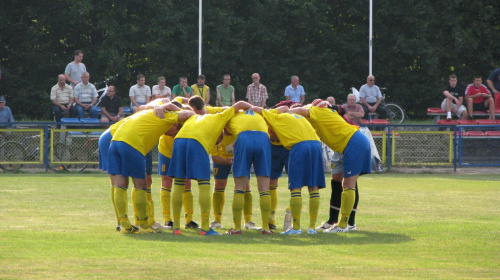 Pogoń Leżajsk - Igloopol Dębica (1:0), 24.08.2011 r. - IV liga podkarpacka #dębica #Igloopol #IgloopolDębica #IVLiga #lezajsk #lezajsktm #leżajsk #PiłkaNożna #pogon #pogoń #PogońLeżajsk #sport