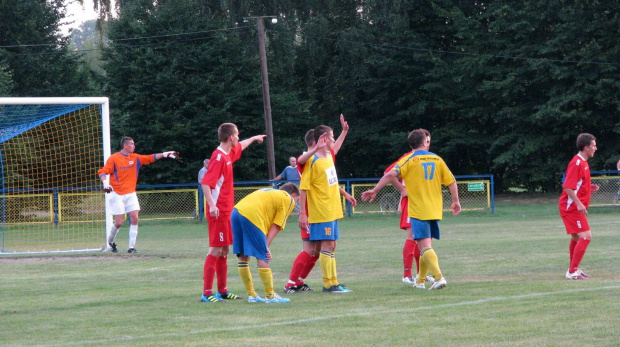 Pogoń Leżajsk - Igloopol Dębica (1:0), 24.08.2011 r. - IV liga podkarpacka #dębica #Igloopol #IgloopolDębica #IVLiga #lezajsk #lezajsktm #leżajsk #PiłkaNożna #pogon #pogoń #PogońLeżajsk #sport