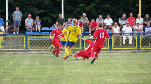 Pogoń Leżajsk - Igloopol Dębica (1:0), 24.08.2011 r. - IV liga podkarpacka #dębica #Igloopol #IgloopolDębica #IVLiga #lezajsk #lezajsktm #leżajsk #PiłkaNożna #pogon #pogoń #PogońLeżajsk #sport