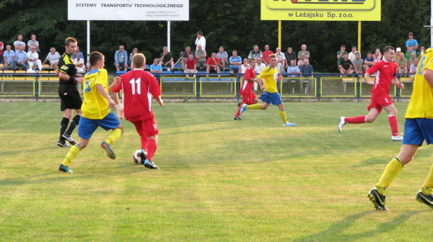 Pogoń Leżajsk - Igloopol Dębica (1:0), 24.08.2011 r. - IV liga podkarpacka #dębica #Igloopol #IgloopolDębica #IVLiga #lezajsk #lezajsktm #leżajsk #PiłkaNożna #pogon #pogoń #PogońLeżajsk #sport