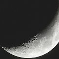 13.01.2008 Widać centralną górkę w jednym z kraterów. #księżyc
