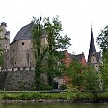 Kamienny zamek znajduje się na południowy wschód od Zwickau w Hartensteiner na skalistym brzegu rzeki Mulde.