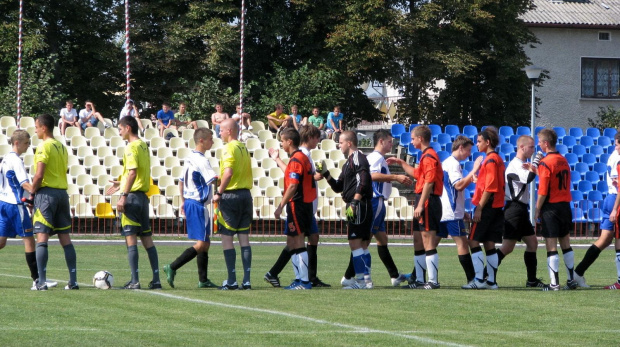 Błękitni Ropczyce - Pogoń Leżajsk, 27.08.2011 r. - II liga podkarpacka juniorów starszych i młodszych #błękitni #BłękitniRopczyce #juniorzy #lezajsk #leżajsk #PiłkaNożna #pogon #pogoń #PogońLeżajsk #ropczyce #sport