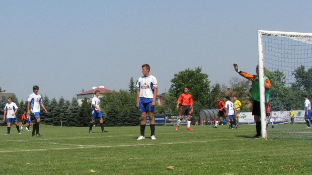 Błękitni Ropczyce - Pogoń Leżajsk, 27.08.2011 r. - II liga podkarpacka juniorów starszych i młodszych #błękitni #BłękitniRopczyce #juniorzy #lezajsk #leżajsk #PiłkaNożna #pogon #pogoń #PogońLeżajsk #ropczyce #sport