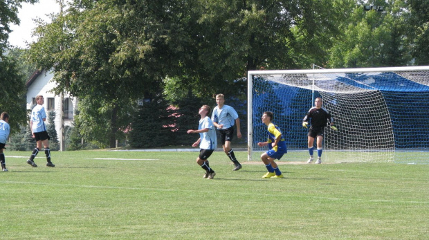 Błękitni Ropczyce - Pogoń Leżajsk, 27.08.2011 r. - II liga podkarpacka juniorów starszych i młodszych #błękitni #BłękitniRopczyce #juniorzy #lezajsk #leżajsk #PiłkaNożna #pogon #pogoń #PogońLeżajsk #ropczyce #sport