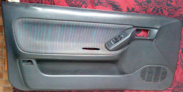 nowy boczek #Mazda323 #mazda #tapicerka #drzwi