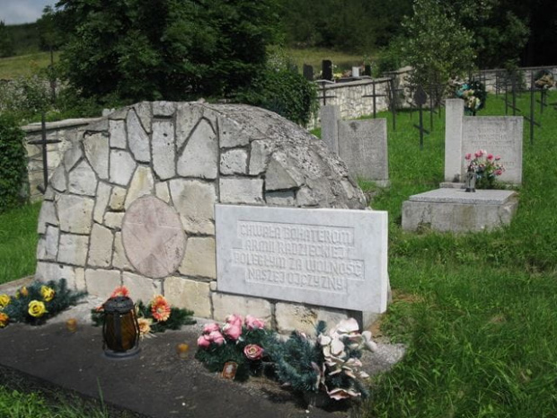 Pińczów (świętokrzyskie) - cmentarz IWS