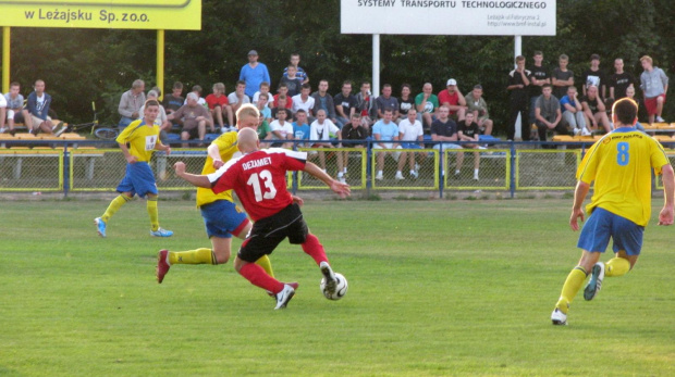 Pogoń Leżajsk - Stal Nowa Dęba (3:1), 03.09.2011 r. - IV liga podkarpacka #IVLiga #lezajsk #lezajstm #leżajsk #NowaDęba #PiłkaNożna #pogon #pogoń #PogońLeżajsk #sport #stal #StalNowaDęba