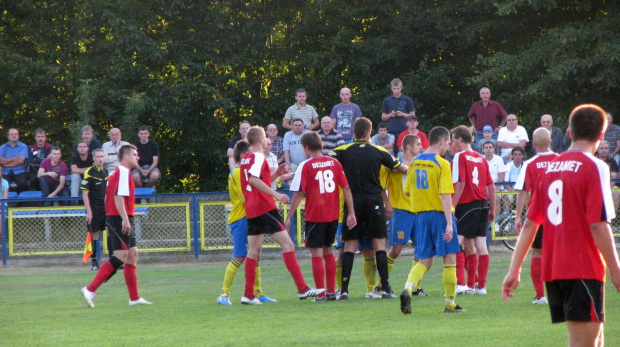 Pogoń Leżajsk - Stal Nowa Dęba (3:1), 03.09.2011 r. - IV liga podkarpacka #IVLiga #lezajsk #lezajstm #leżajsk #NowaDęba #PiłkaNożna #pogon #pogoń #PogońLeżajsk #sport #stal #StalNowaDęba