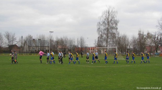 Juniorzy młodsi Pogoń Leżajsk - Unia Nowa Sarzyna (3:0), 02.04.2010 r., II liga podkarpacka juniorów #pogoń #pogon #lezajsk #leżajsk #PogońLeżajsk #pogonlezajsk #lezajsktm #sport #PiłkaNożna #juniorzy #unia #NowaSarzyna #UniaNowaSarzyna