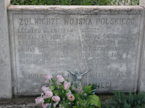 Stopnica (świętokrzyskie) mogiła żołnierzy WP