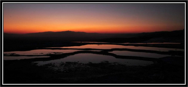 Pamukkale o zmierzchu