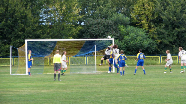 Pogoń Leżajsk - Orzeł Przeworsk, 2011 r. - II liga podkarpacka juniorów młodszych #lezajsk #lezajsktm #leżajsk #orzeł #OrzełPrzeworsk #PiłkaNożna #pogon #pogoń #PogońLeżajsk #przeworsk #sport