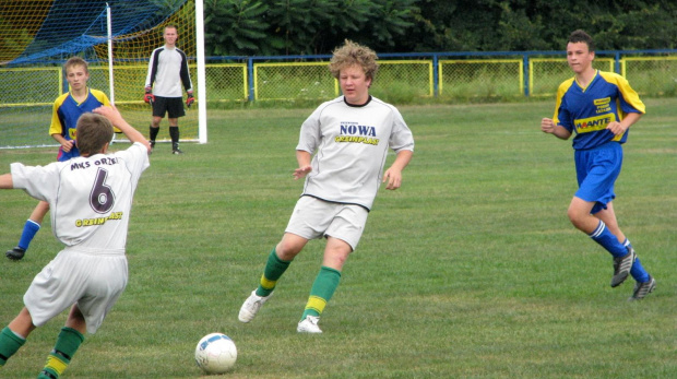 Pogoń Leżajsk - Orzeł Przeworsk, 2011 r. - II liga podkarpacka juniorów młodszych #lezajsk #lezajsktm #leżajsk #orzeł #OrzełPrzeworsk #PiłkaNożna #pogon #pogoń #PogońLeżajsk #przeworsk #sport