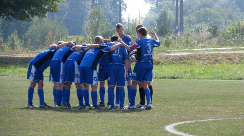 goń Leżajsk - Stal Mielec II (1:0), 17.09.2011 r. - II liga podkarpacka juniorów starszych #juniorzy #lezajsk #lezajsktm #leżajsk #mielec #PiłkaNożna #pogon #pogoń #PogońLeżajsk #sport #stal #StalMielec