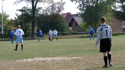 goń Leżajsk - Stal Mielec II (1:0), 17.09.2011 r. - II liga podkarpacka juniorów starszych #juniorzy #lezajsk #lezajsktm #leżajsk #mielec #PiłkaNożna #pogon #pogoń #PogońLeżajsk #sport #stal #StalMielec