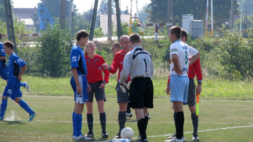 goń Leżajsk - Stal Mielec II (1:0), 17.09.2011 r. - II liga podkarpacka juniorów starszych #juniorzy #lezajsk #lezajsktm #leżajsk #mielec #PiłkaNożna #pogon #pogoń #PogońLeżajsk #sport #stal #StalMielec