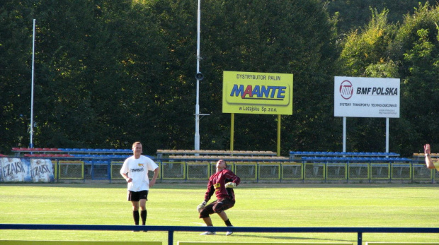 Pogoń Leżajsk - Cosmos Nowotaniec (2:1), 17.09.2011 r. - IV liga podkarpacka #CosmosNowotaniec #IVLiga #lezajsk #lezajsktm #leżajsk #nowotaniec #PiłkaNożna #pogon #pogoń #PogońLeżajsk #sport