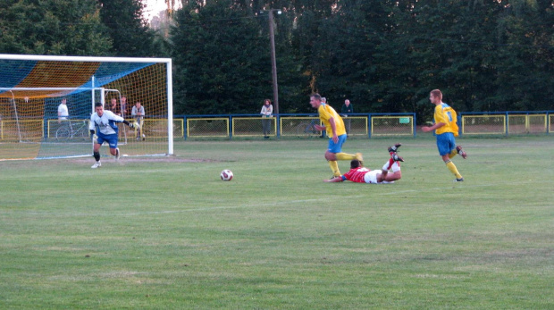 Pogoń Leżajsk - Cosmos Nowotaniec (2:1), 17.09.2011 r. - IV liga podkarpacka #CosmosNowotaniec #IVLiga #lezajsk #lezajsktm #leżajsk #nowotaniec #PiłkaNożna #pogon #pogoń #PogońLeżajsk #sport