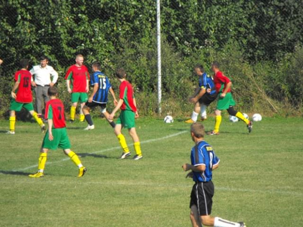 Beskid Żegocina vs Raba Niedary
0:1 #beskid #żegocinaraba #niedary #mecz #piłka #nożna #bramka