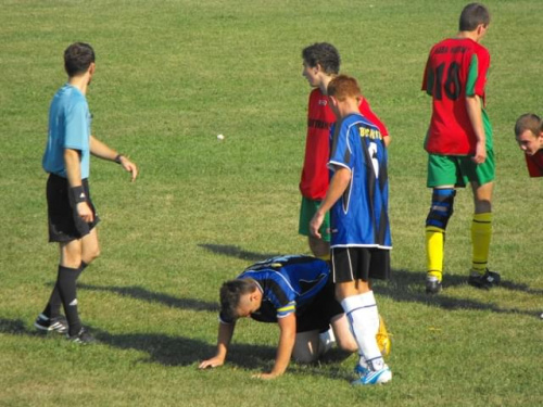 Beskid Żegocina vs Raba Niedary
0:1 #beskid #żegocinaraba #niedary #mecz #piłka #nożna #bramka