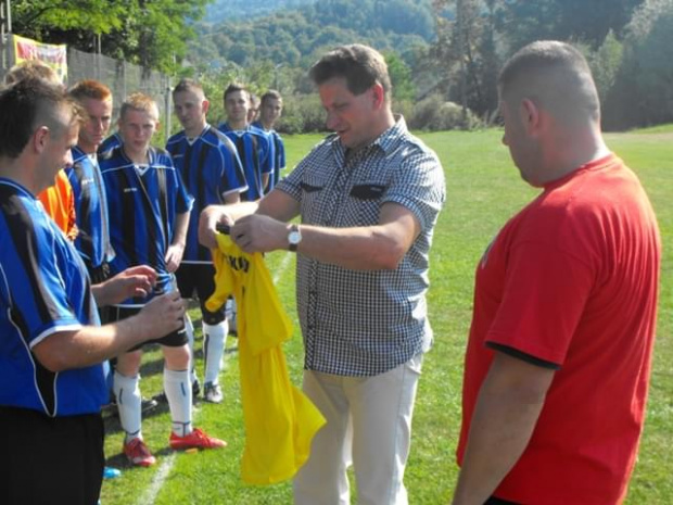 Beskid Żegocina vs Raba Niedary
0:1 #beskid #żegocinaraba #niedary #mecz #piłka #nożna #bramka