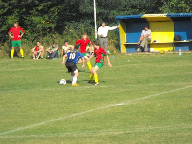 Beskid Żegocina vs Raba Niedary
0:1 #beskid #żegocinaraba #niedary #mecz #piłka #nożna #bramka