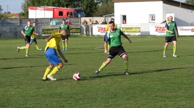 Crasnovia Krasne - Pogoń Leżajsk (3:0), 24.09.2011 r. - IV liga podkarpacka #crasnovia #CrasnoviaKrasne #IVLiga #krasne #lezajsk #lezajsktm #leżajsk #PiłkaNożna #pogon #pogoń #PogońLeżajsk #seniorzy #sport